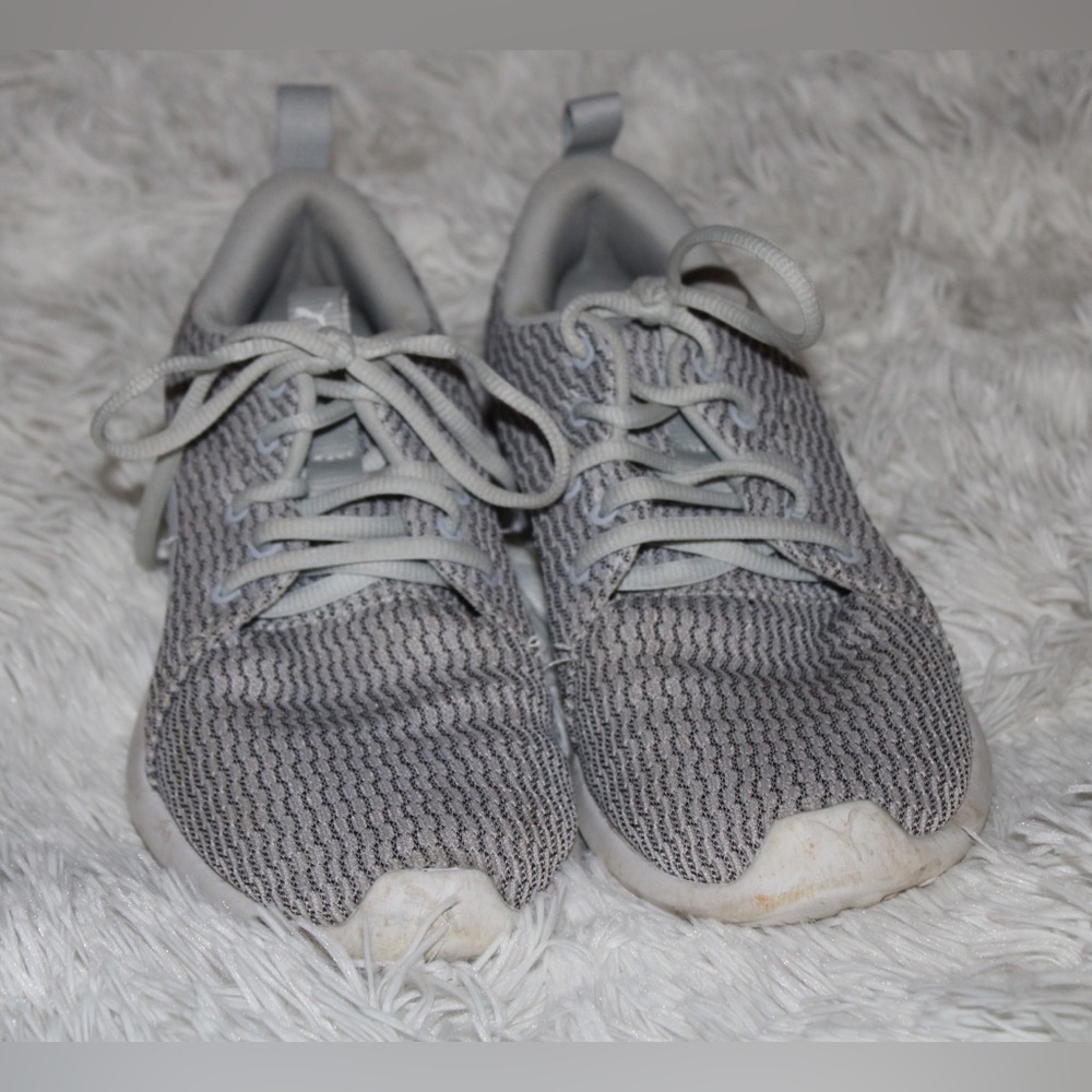 Puma Trainers - Picture 2 of 7